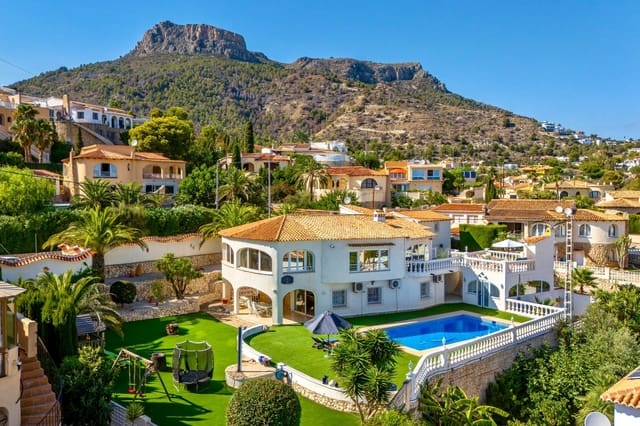 5 sypialnia Willa na sprzedaż w Canuta, Calpe / Calp z basenem garażem - 1 250 000 € (Ref: 8980094)
