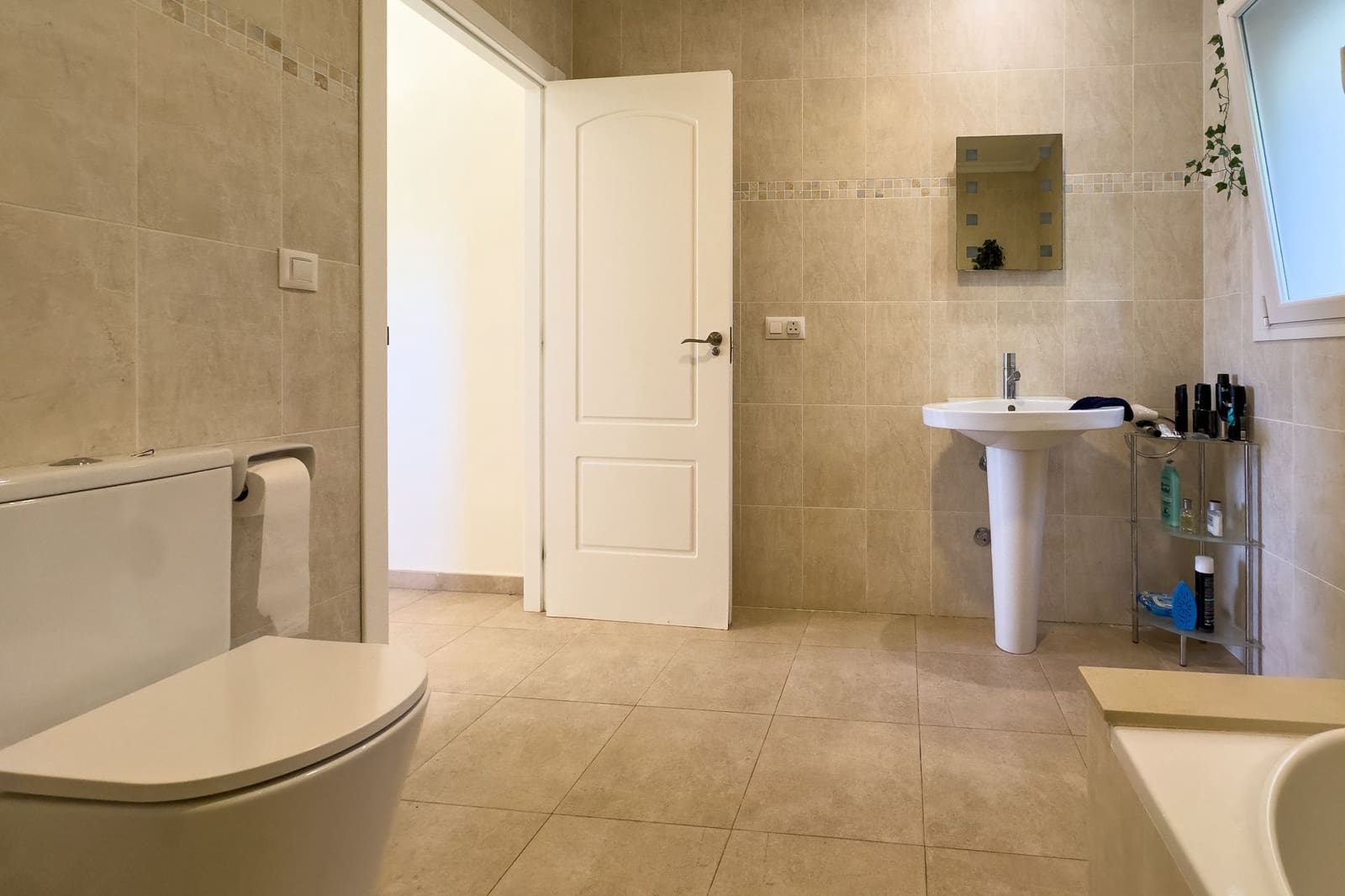 6 makuuhuone Huvila myytävänä paikassa Calpe / Calp mukana uima-altaan 
autotalli - 999 000 € (Ref: 9008449)