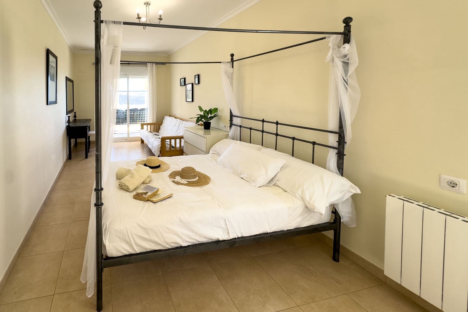 6 makuuhuone Huvila myytävänä paikassa Calpe / Calp mukana uima-altaan 
autotalli - 999 000 € (Ref: 9008449)