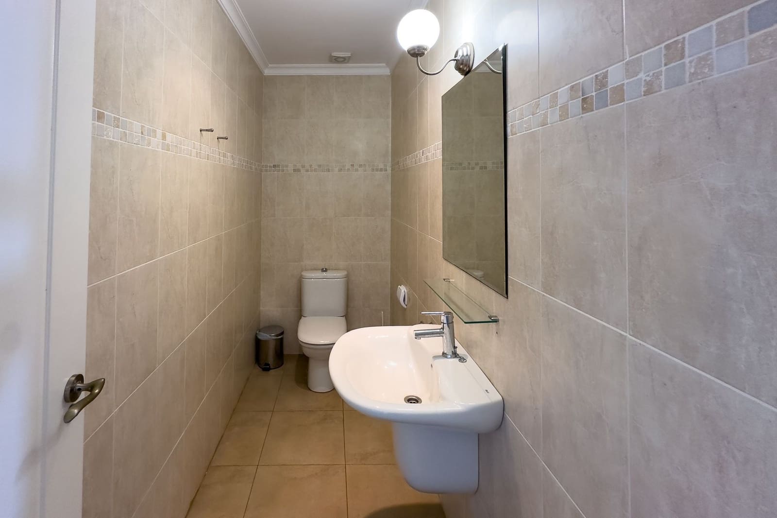 6 makuuhuone Huvila myytävänä paikassa Calpe / Calp mukana uima-altaan 
autotalli - 999 000 € (Ref: 9008449)