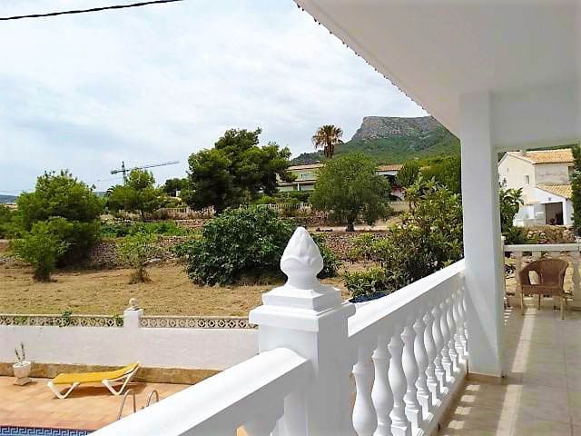 11 soveværelse Hotel til salg i Calpe / Calp med swimmingpool garage - € 850.000 (Ref: 9019833)