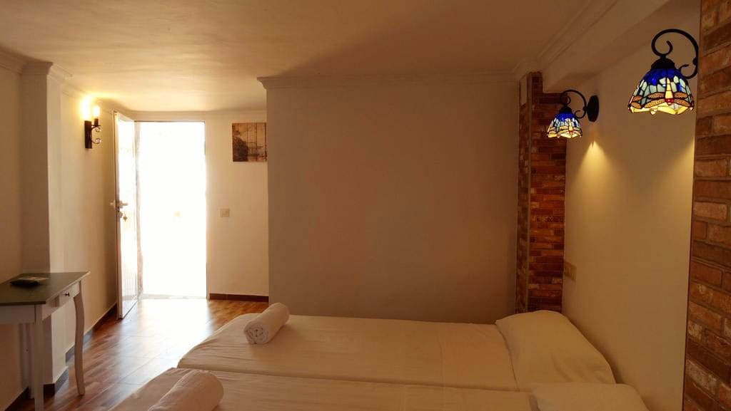 11 soveværelse Hotel til salg i Calpe / Calp med swimmingpool garage - € 850.000 (Ref: 9019833)