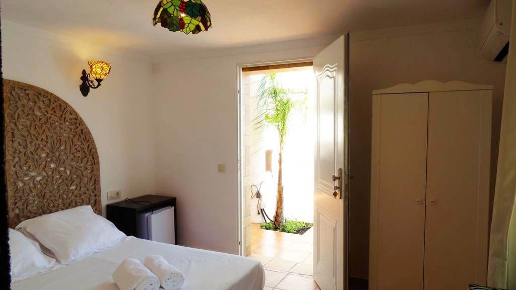 11 soveværelse Hotel til salg i Calpe / Calp med swimmingpool garage - € 850.000 (Ref: 9019833)