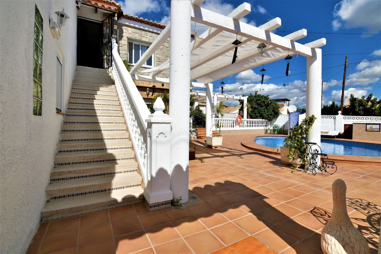 11 soveværelse Hotel til salg i Calpe / Calp med swimmingpool garage - € 850.000 (Ref: 9019833)