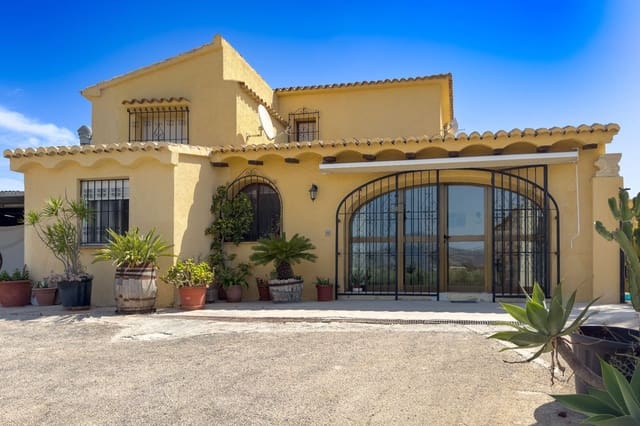 4 bedroom Villa for sale in Benissa with pool garage - € 539,000 (Ref: 9106261)