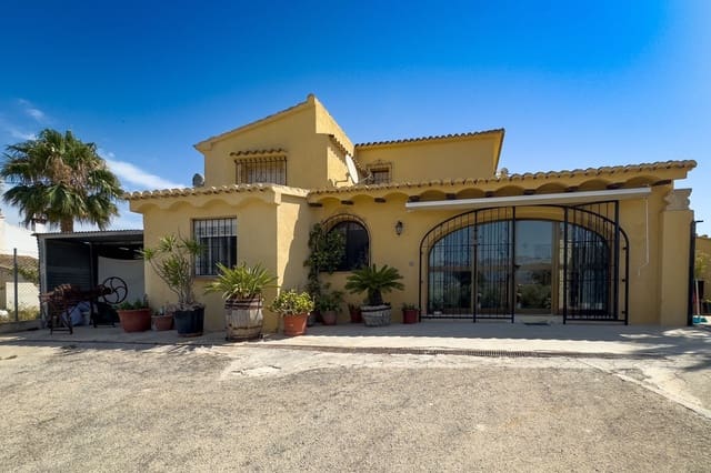 4 bedroom Villa for sale in Benissa with pool garage - € 539,000 (Ref: 9106261)