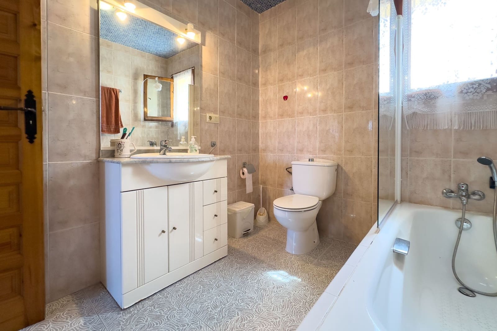 4 bedroom Villa for sale in Benissa with pool garage - € 539,000 (Ref: 9106261)