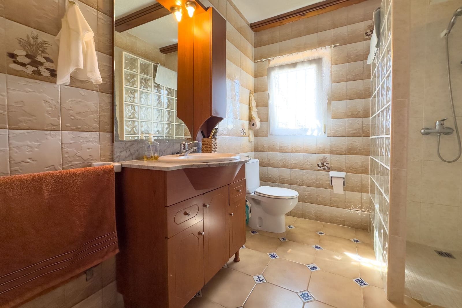 4 bedroom Villa for sale in Benissa with pool garage - € 539,000 (Ref: 9106261)