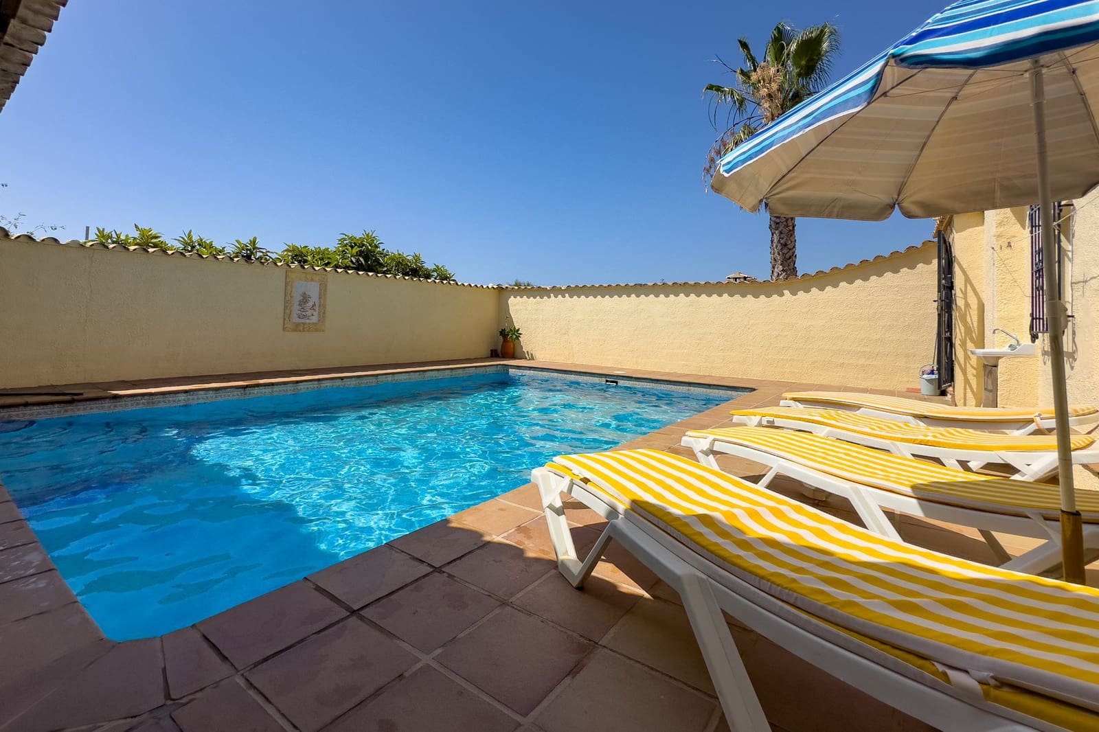 4 bedroom Villa for sale in Benissa with pool garage - € 539,000 (Ref: 9106261)