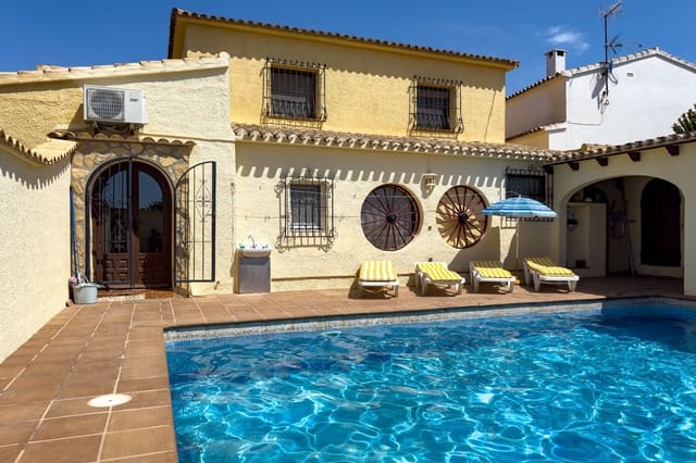 4 bedroom Villa for sale in Benissa with pool garage - € 539,000 (Ref: 9106261)