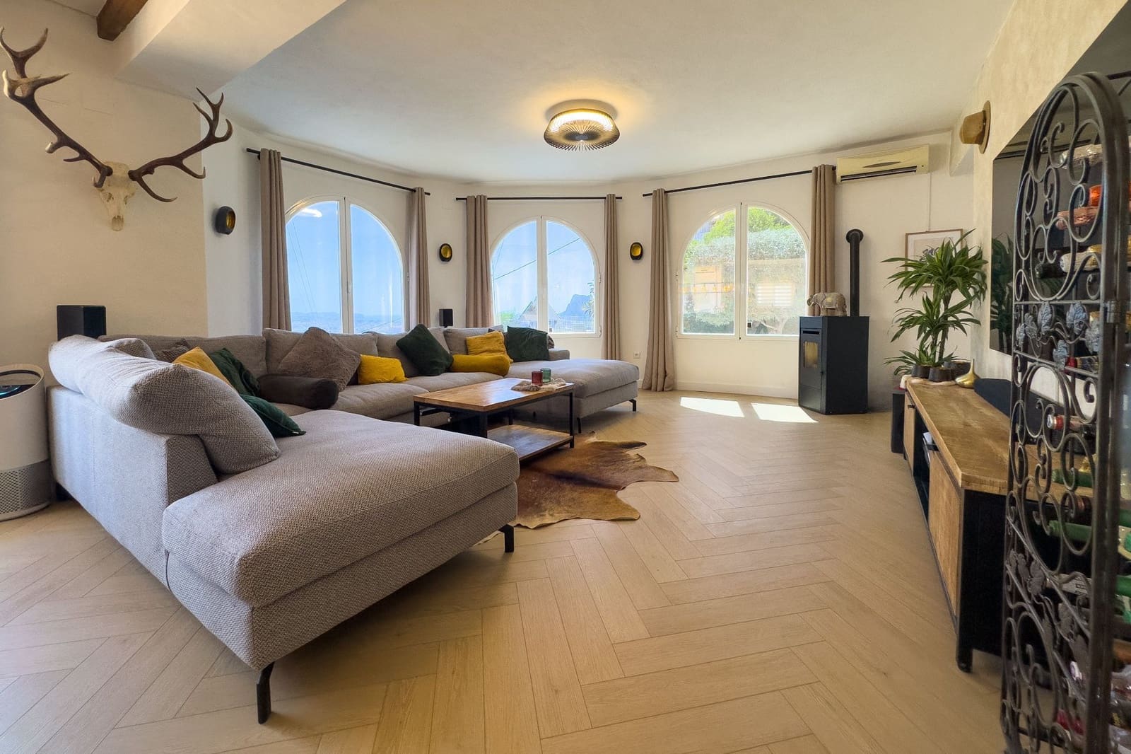 4 Zimmer Villa zu verkaufen in Calpe / Calp mit Pool Garage - 550.000 € (Ref: 9106262)