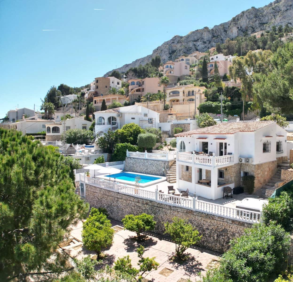 4 Zimmer Villa zu verkaufen in Calpe / Calp mit Pool Garage - 550.000 € (Ref: 9106262)