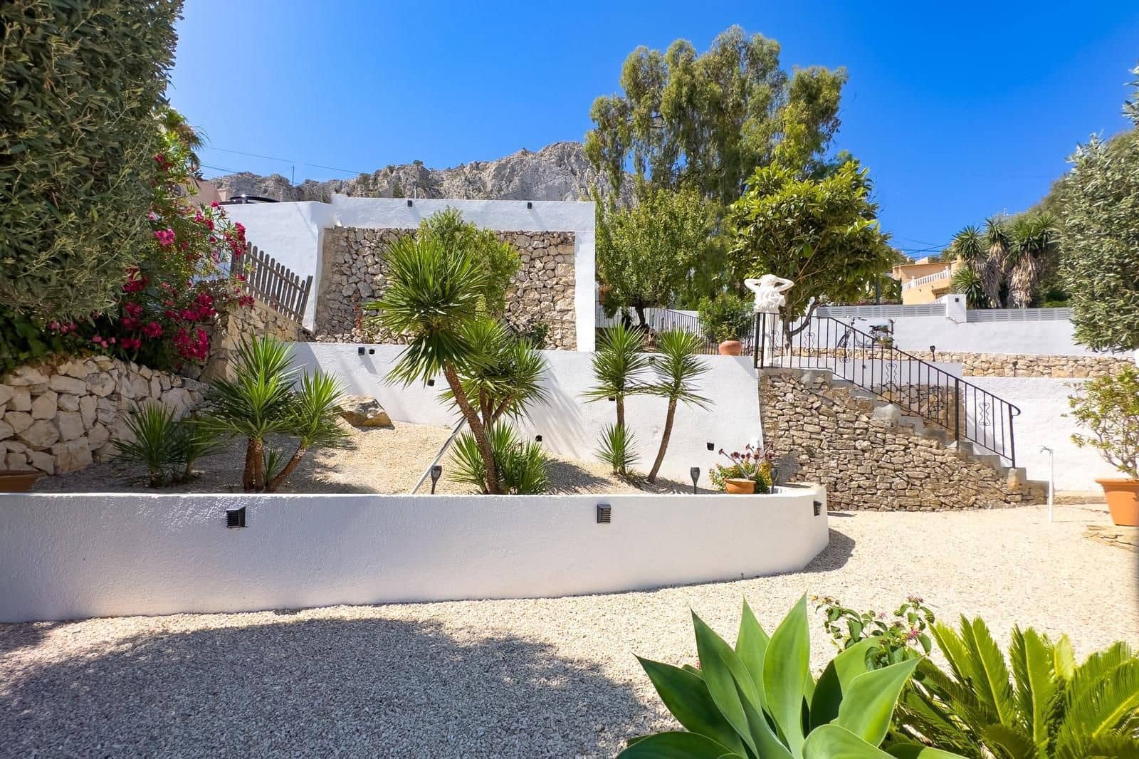 4 Zimmer Villa zu verkaufen in Calpe / Calp mit Pool Garage - 550.000 € (Ref: 9106262)