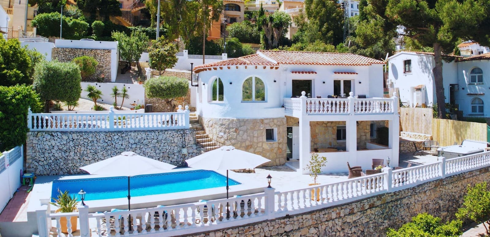 4 Zimmer Villa zu verkaufen in Calpe / Calp mit Pool Garage - 550.000 € (Ref: 9106262)