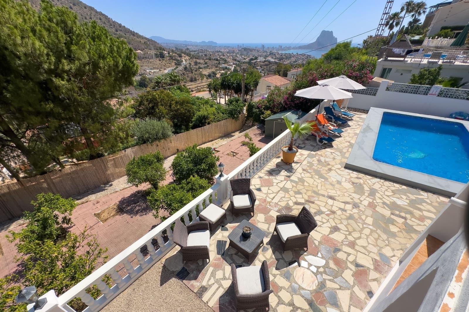 4 Zimmer Villa zu verkaufen in Calpe / Calp mit Pool Garage - 550.000 € (Ref: 9106262)