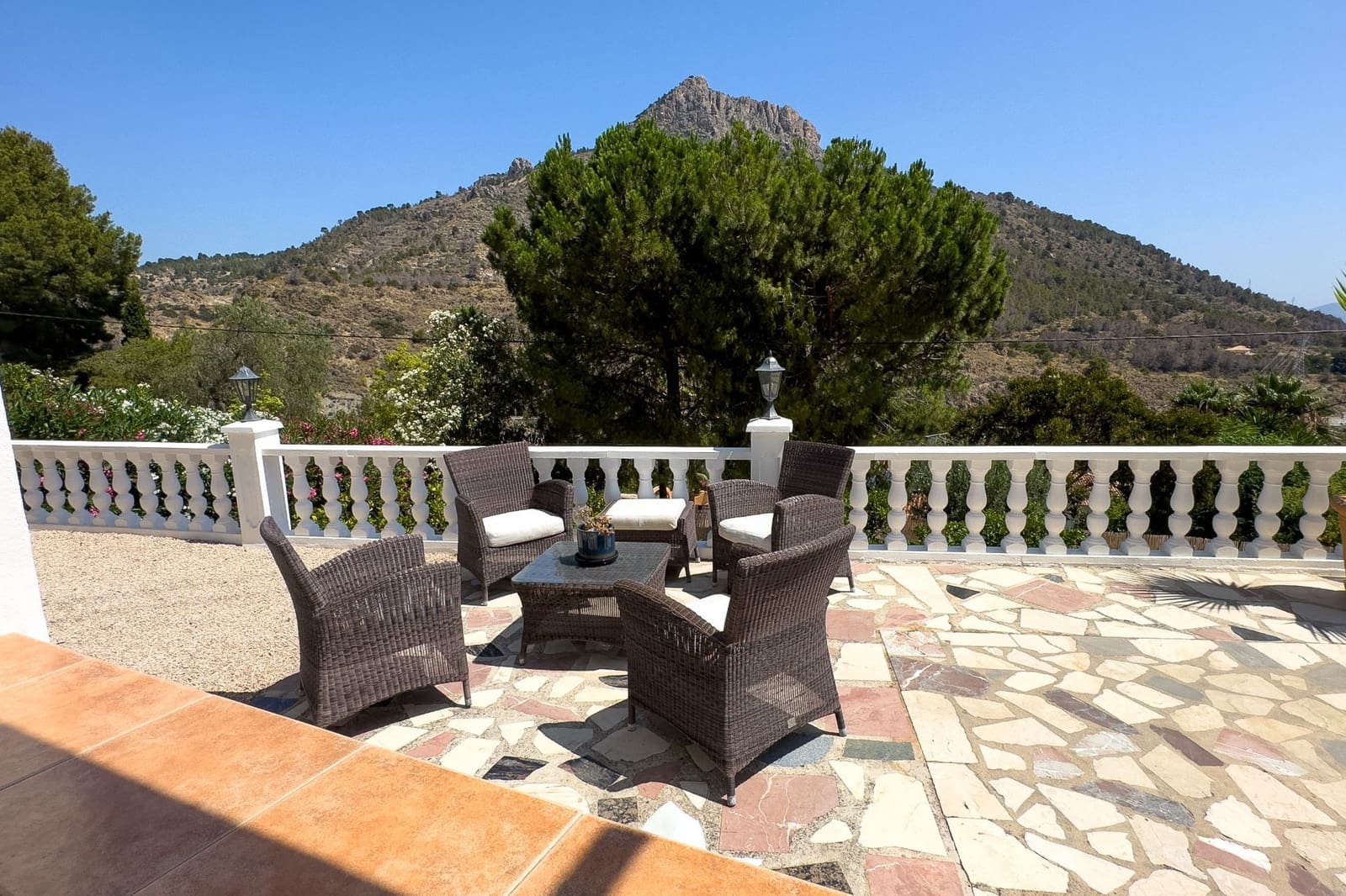 4 Zimmer Villa zu verkaufen in Calpe / Calp mit Pool Garage - 550.000 € (Ref: 9106262)