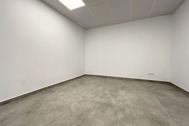 Comercial para venda em Pueblo, Calpe / Calp - 315 000 € (Ref: 9115853)