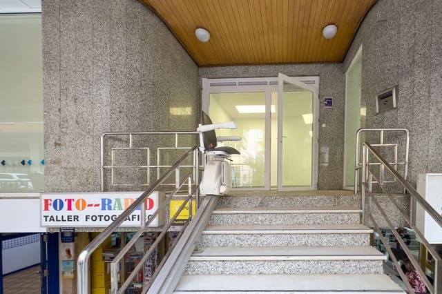 Comercial para venda em Pueblo, Calpe / Calp - 315 000 € (Ref: 9115853)