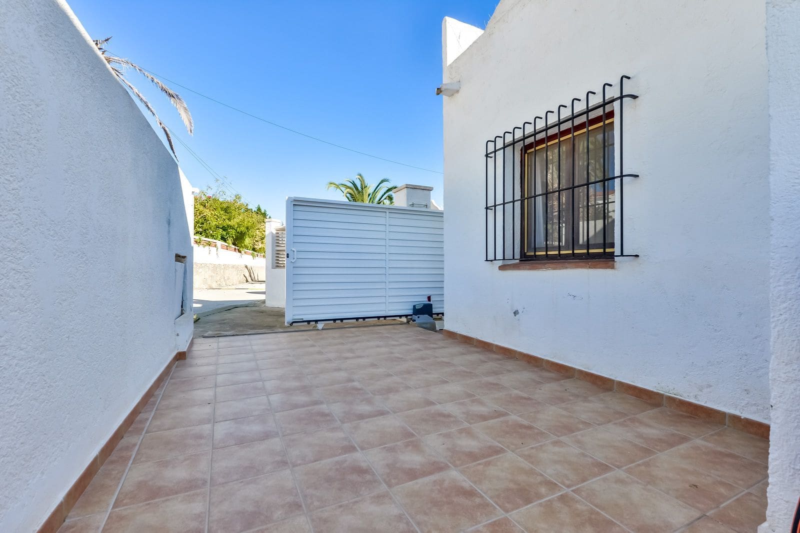3 bedroom Villa for sale in Calpe / Calp with pool garage - € 425,000 (Ref: 9116608)
