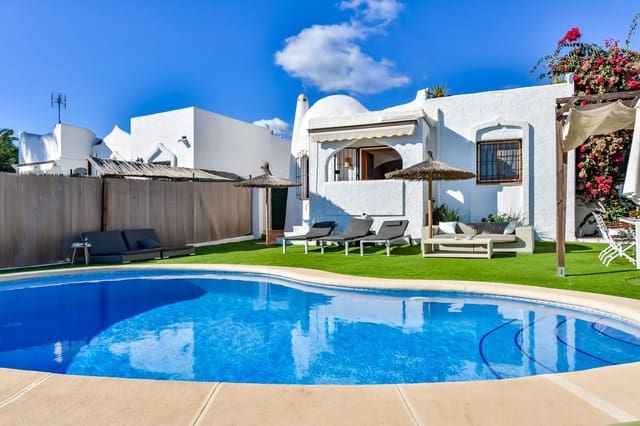 Chalet de 3 habitaciones en Calpe / Calp en venta con piscina garaje - 425.000 € (Ref: 9116608)