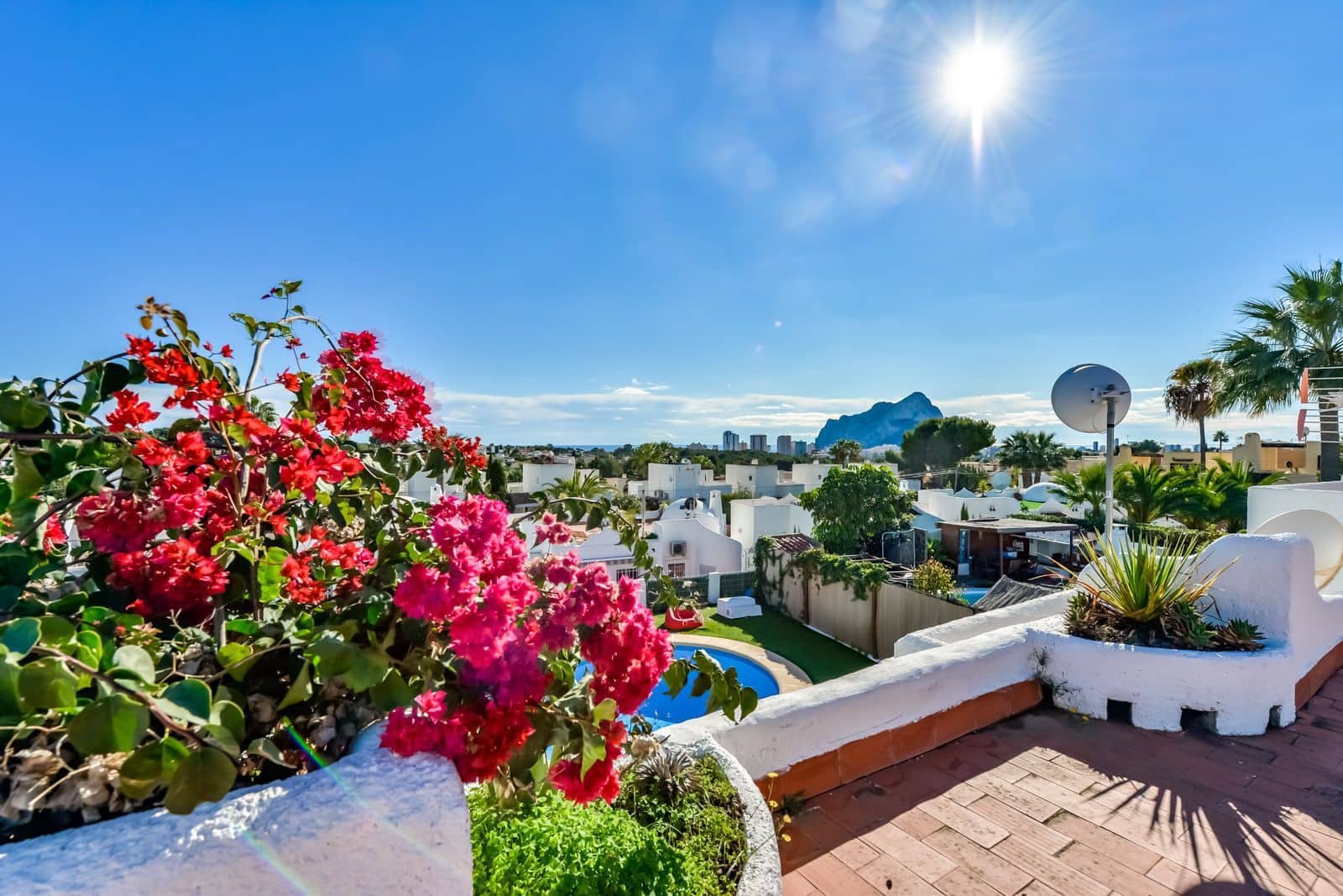 3 bedroom Villa for sale in Calpe / Calp with pool garage - € 425,000 (Ref: 9116608)