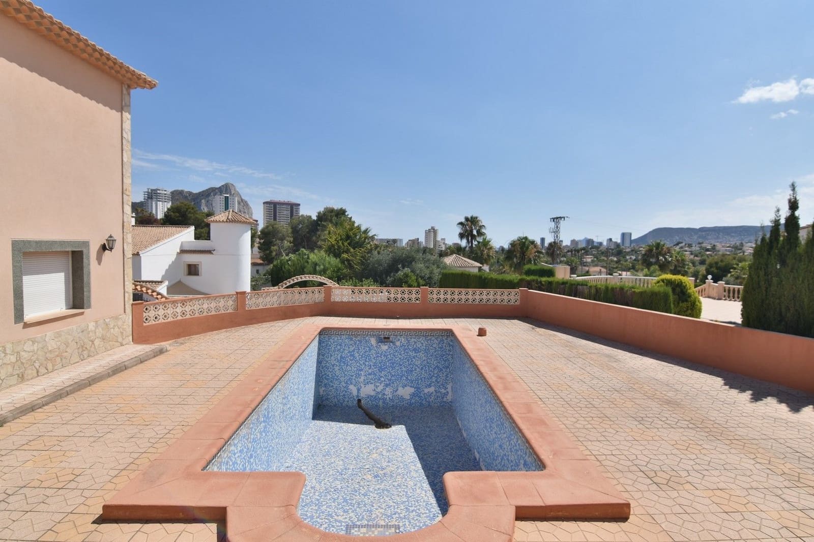 Chalet de 5 habitaciones en Calpe / Calp en venta con piscina garaje - 720.000 € (Ref: 9141320)