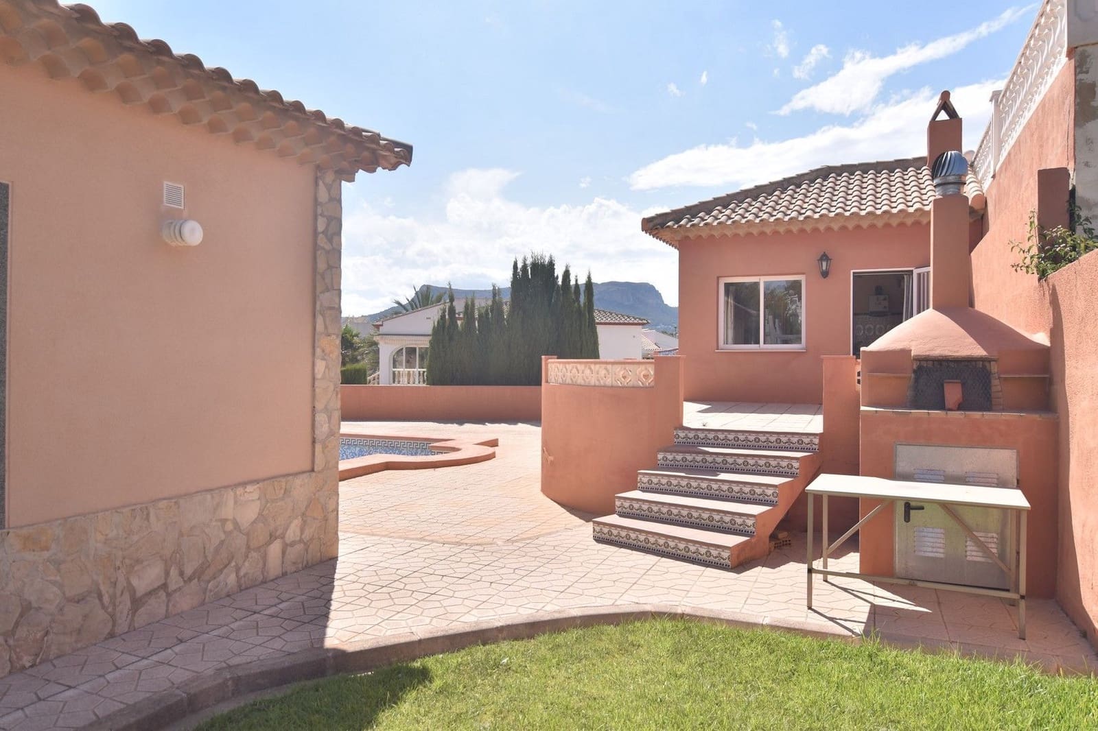 Chalet de 5 habitaciones en Calpe / Calp en venta con piscina garaje - 720.000 € (Ref: 9141320)