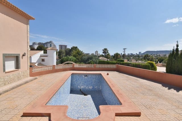 Chalet de 5 habitaciones en Calpe / Calp en venta con piscina garaje - 720.000 € (Ref: 9141320)