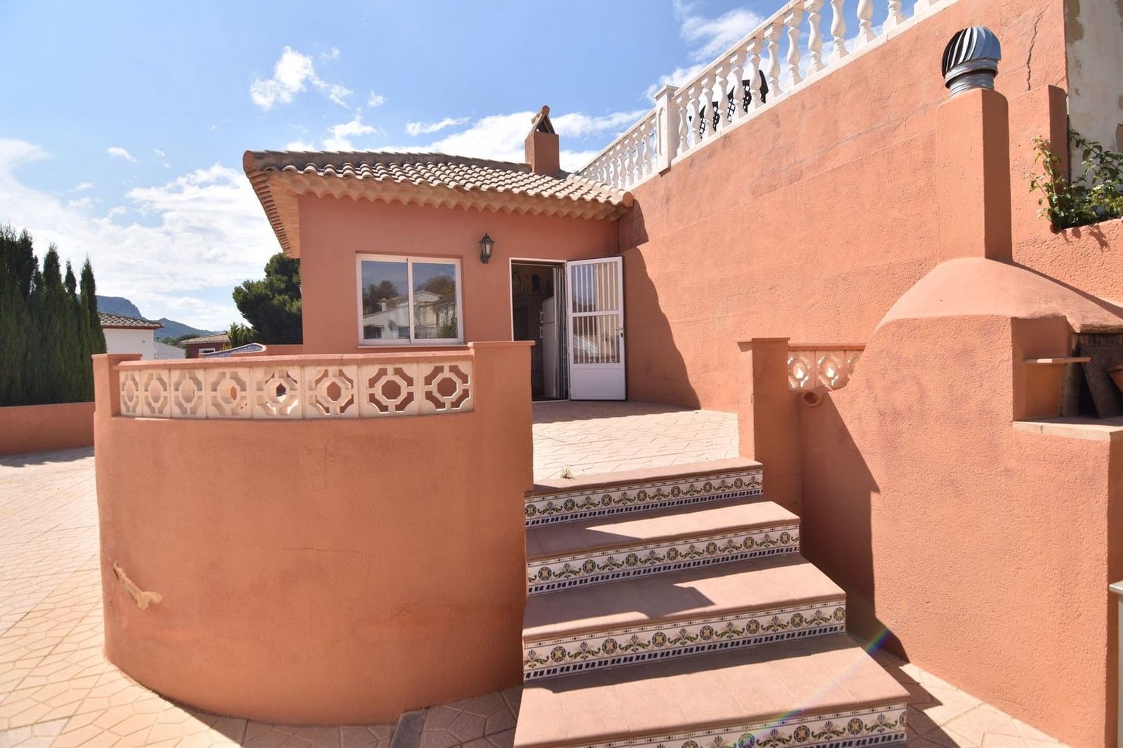 Chalet de 5 habitaciones en Calpe / Calp en venta con piscina garaje - 720.000 € (Ref: 9141320)