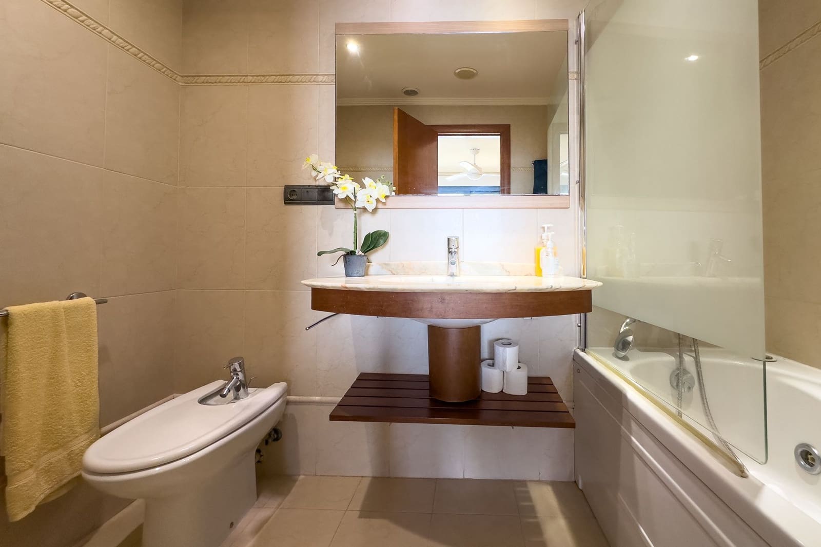 2 bedroom Apartment for sale in Altea with pool garage - € 399,000 (Ref: 9148838)