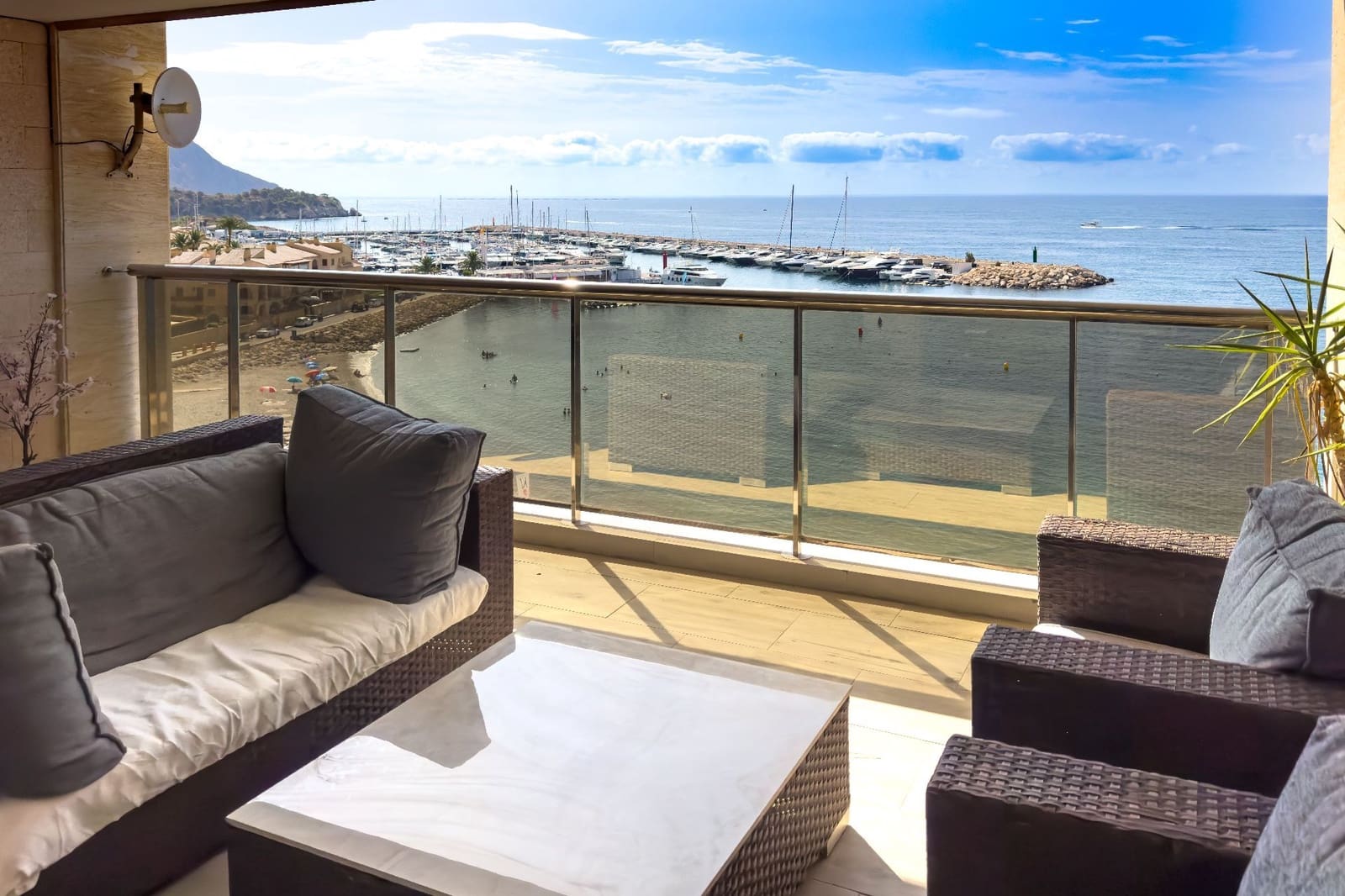 2 bedroom Apartment for sale in Altea with pool garage - € 399,000 (Ref: 9148838)