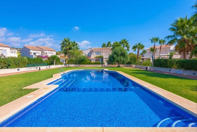 3 soverom Bungalow til salgs i Calpe / Calp med svømmebasseng garasje - € 375 000 (Ref: 9176180)