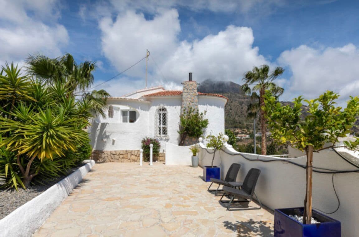 3 chambre Villa/Maison à vendre à Calpe / Calp avec piscine garage - 645 000 € (Ref: 9189015)