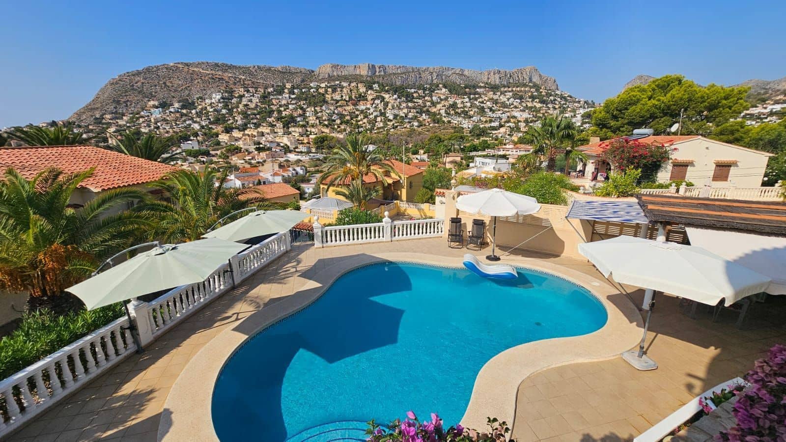 4 bedroom Villa for sale in Calpe / Calp with pool garage - € 760,000 (Ref: 9192064)