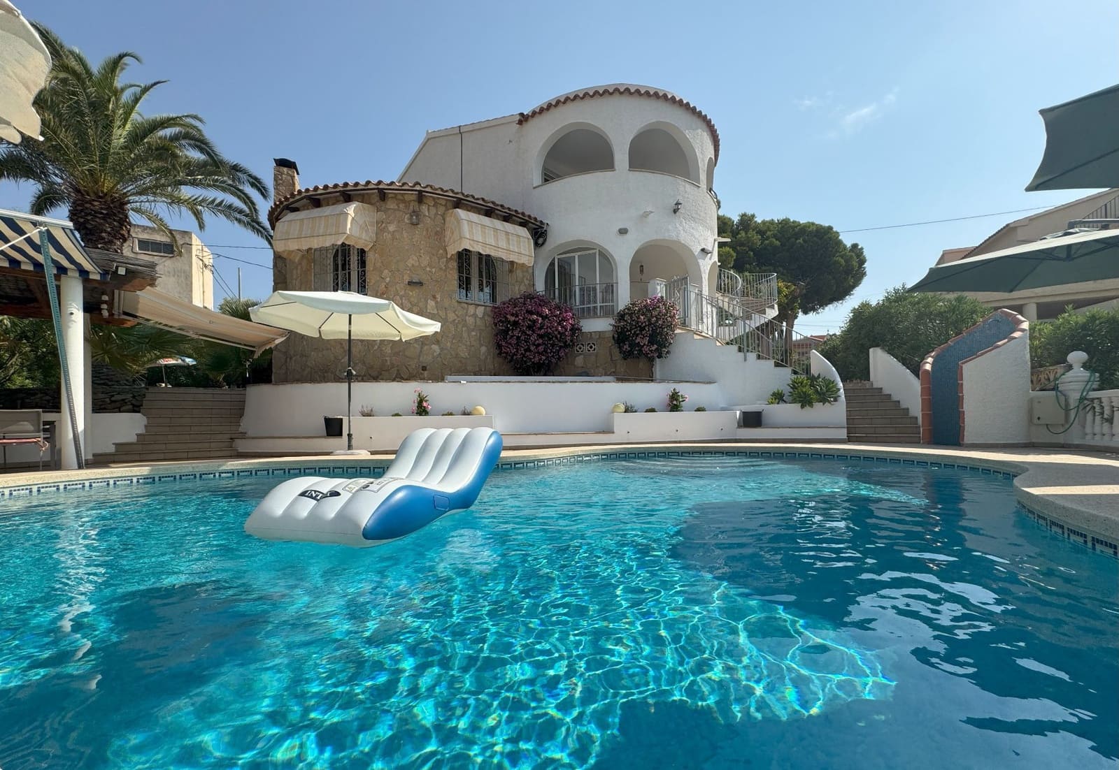 4 bedroom Villa for sale in Calpe / Calp with pool garage - € 760,000 (Ref: 9192064)