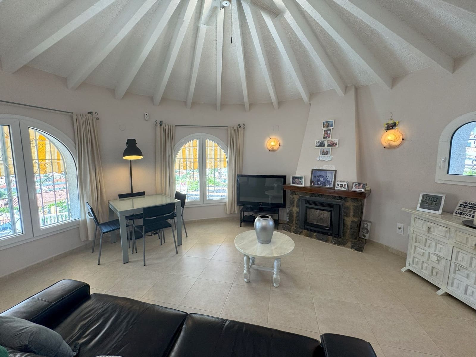 4 bedroom Villa for sale in Calpe / Calp with pool garage - € 760,000 (Ref: 9192064)