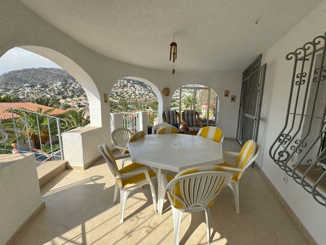 4 bedroom Villa for sale in Calpe / Calp with pool garage - € 760,000 (Ref: 9192064)