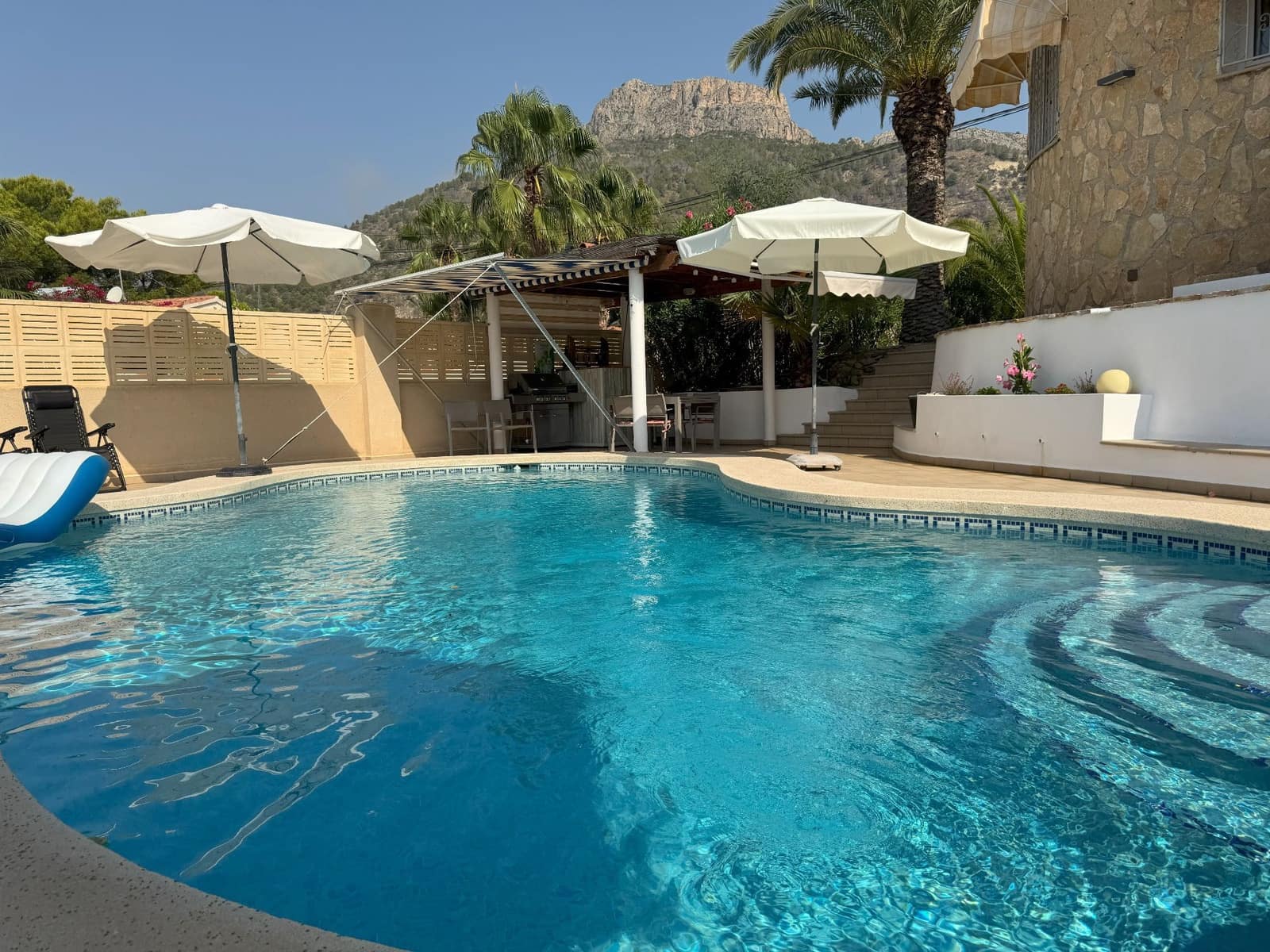 4 bedroom Villa for sale in Calpe / Calp with pool garage - € 760,000 (Ref: 9192064)