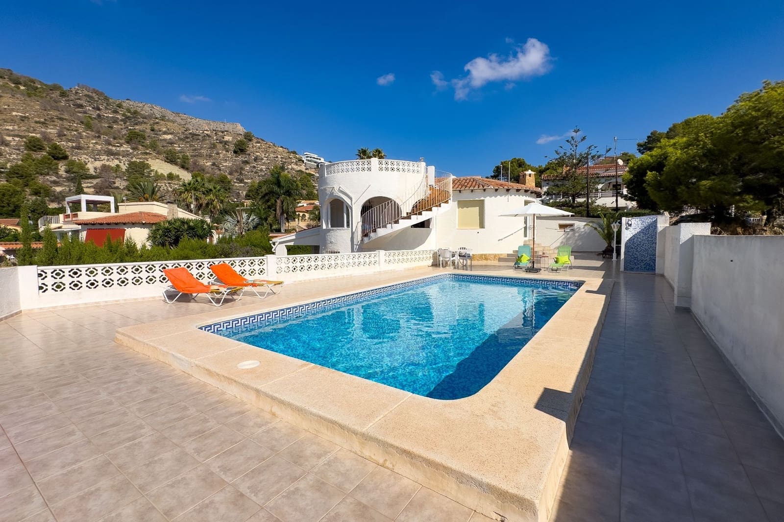 4 soveværelse Villa til salg i Calpe / Calp med swimmingpool garage - € 495.000 (Ref: 9262176)