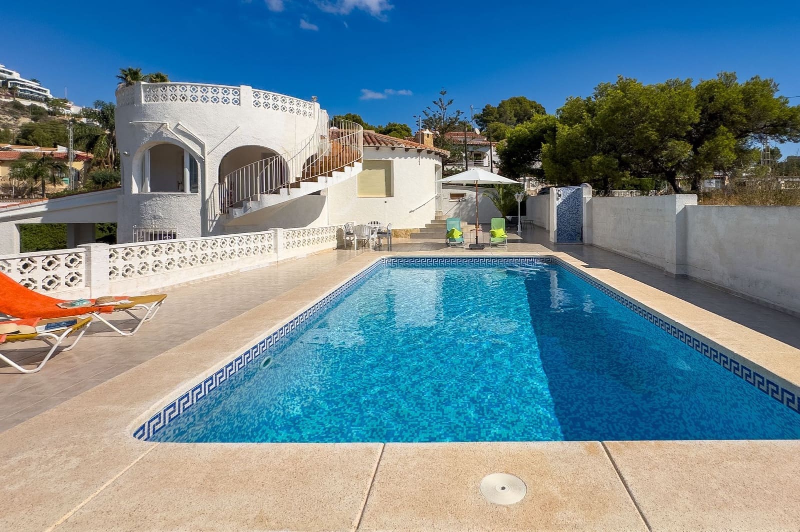 4 soveværelse Villa til salg i Calpe / Calp med swimmingpool garage - € 495.000 (Ref: 9262176)