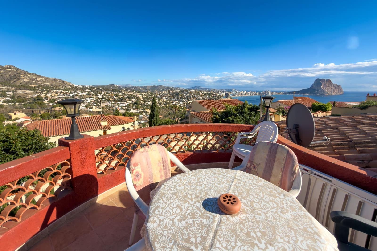 2 slaapkamer Villa te koop in Calpe / Calp met zwembad garage - € 590.000 (Ref: 9426867)