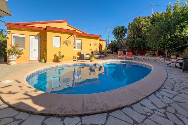 2 makuuhuone Huvila myytävänä paikassa Maryvilla, Calpe / Calp mukana uima-altaan 
autotalli - 590 000 € (Ref: 9426867)