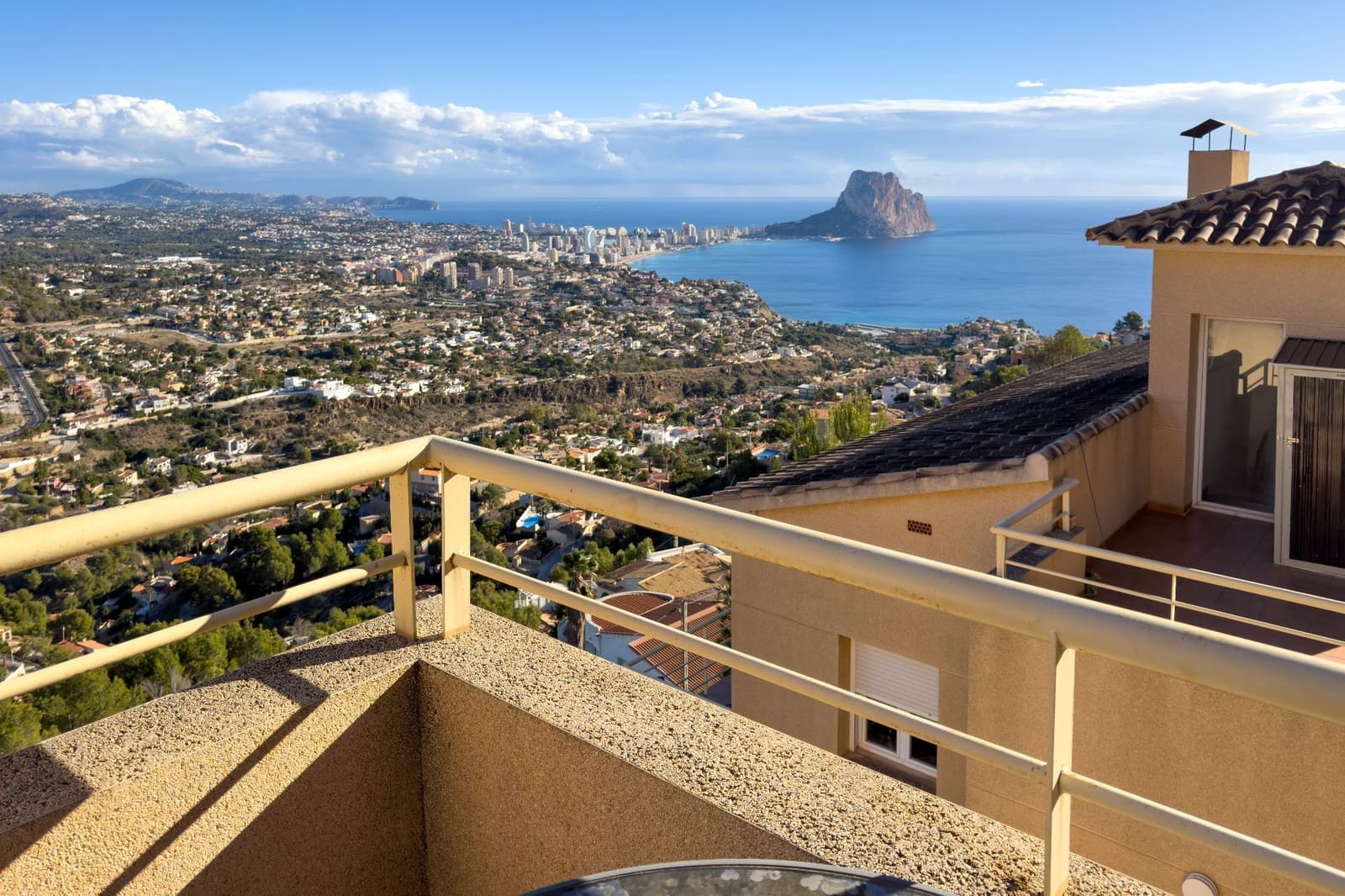 4 makuuhuone Bungalow myytävänä paikassa Calpe / Calp mukana 
autotalli - 340 000 € (Ref: 9430793)