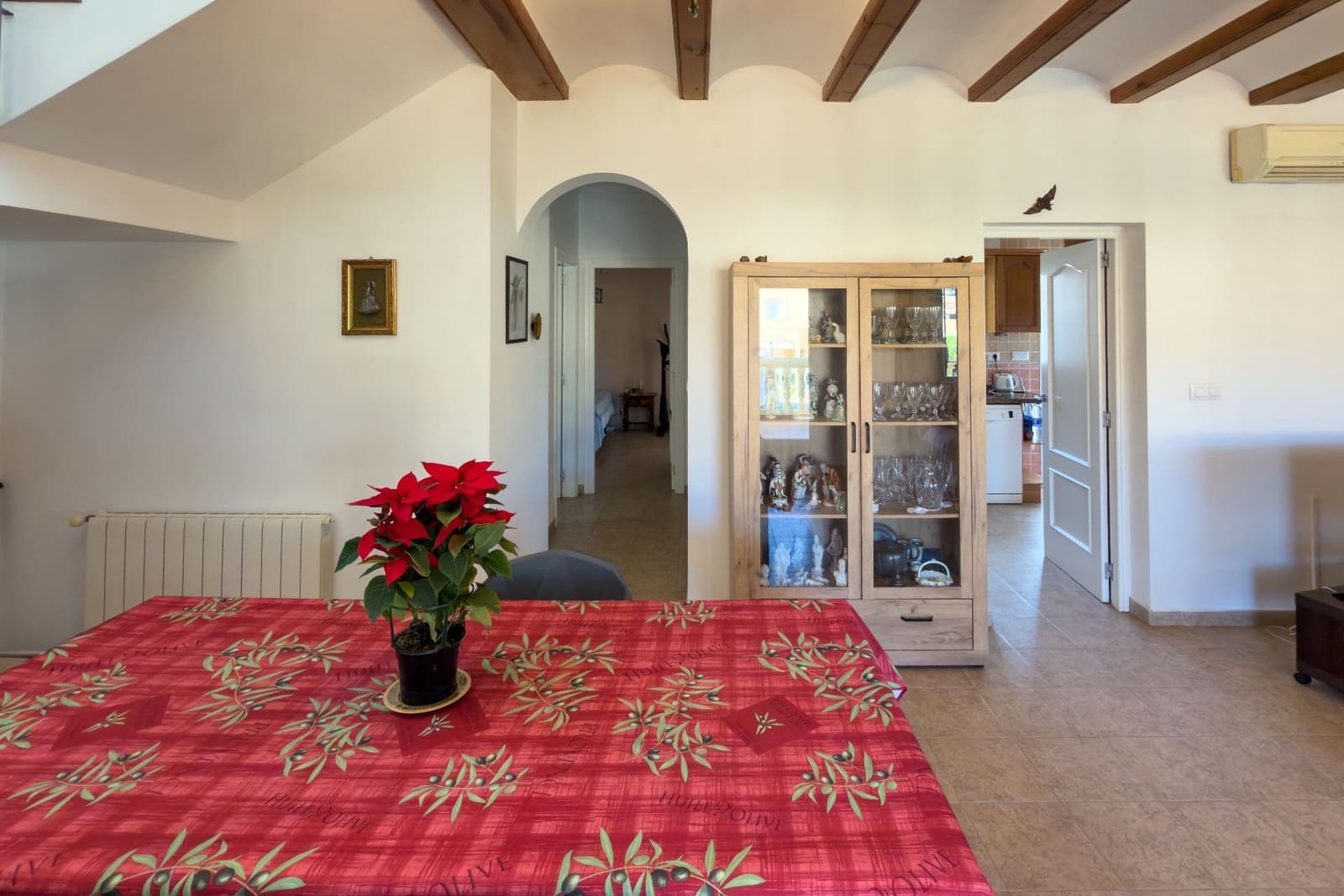 3 bedroom Villa for sale in Sagra with pool garage - € 400,000 (Ref: 9470890)