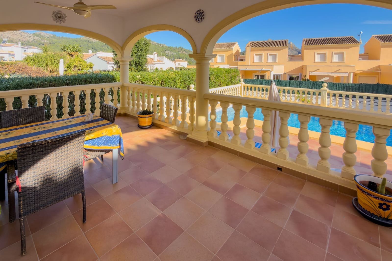 3 bedroom Villa for sale in Sagra with pool garage - € 400,000 (Ref: 9470890)