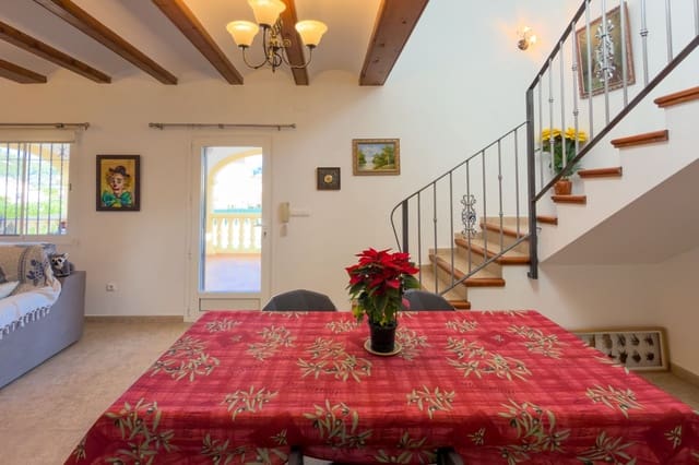 3 bedroom Villa for sale in Sagra with pool garage - € 400,000 (Ref: 9470890)