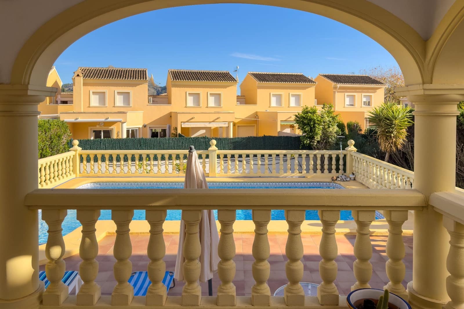 3 bedroom Villa for sale in Sagra with pool garage - € 400,000 (Ref: 9470890)