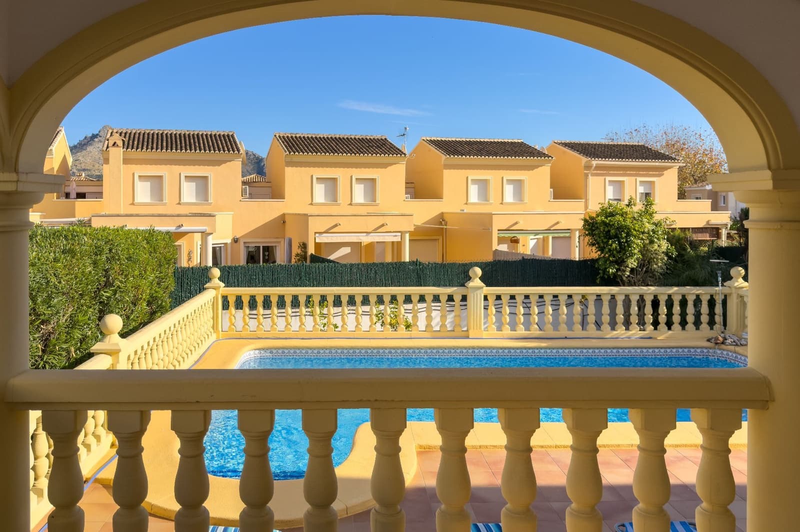 3 bedroom Villa for sale in Sagra with pool garage - € 400,000 (Ref: 9470890)