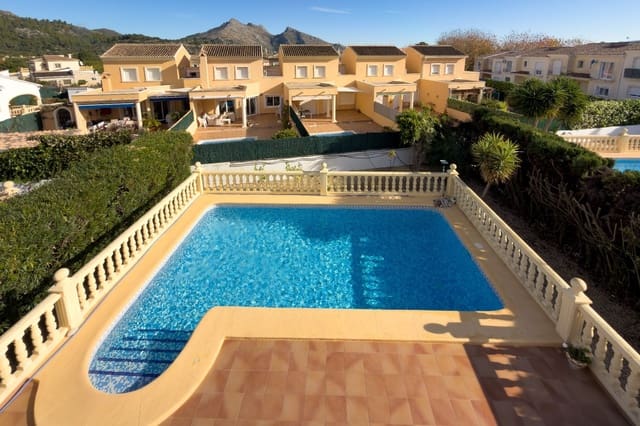 3 bedroom Villa for sale in Sagra with pool garage - € 400,000 (Ref: 9470890)