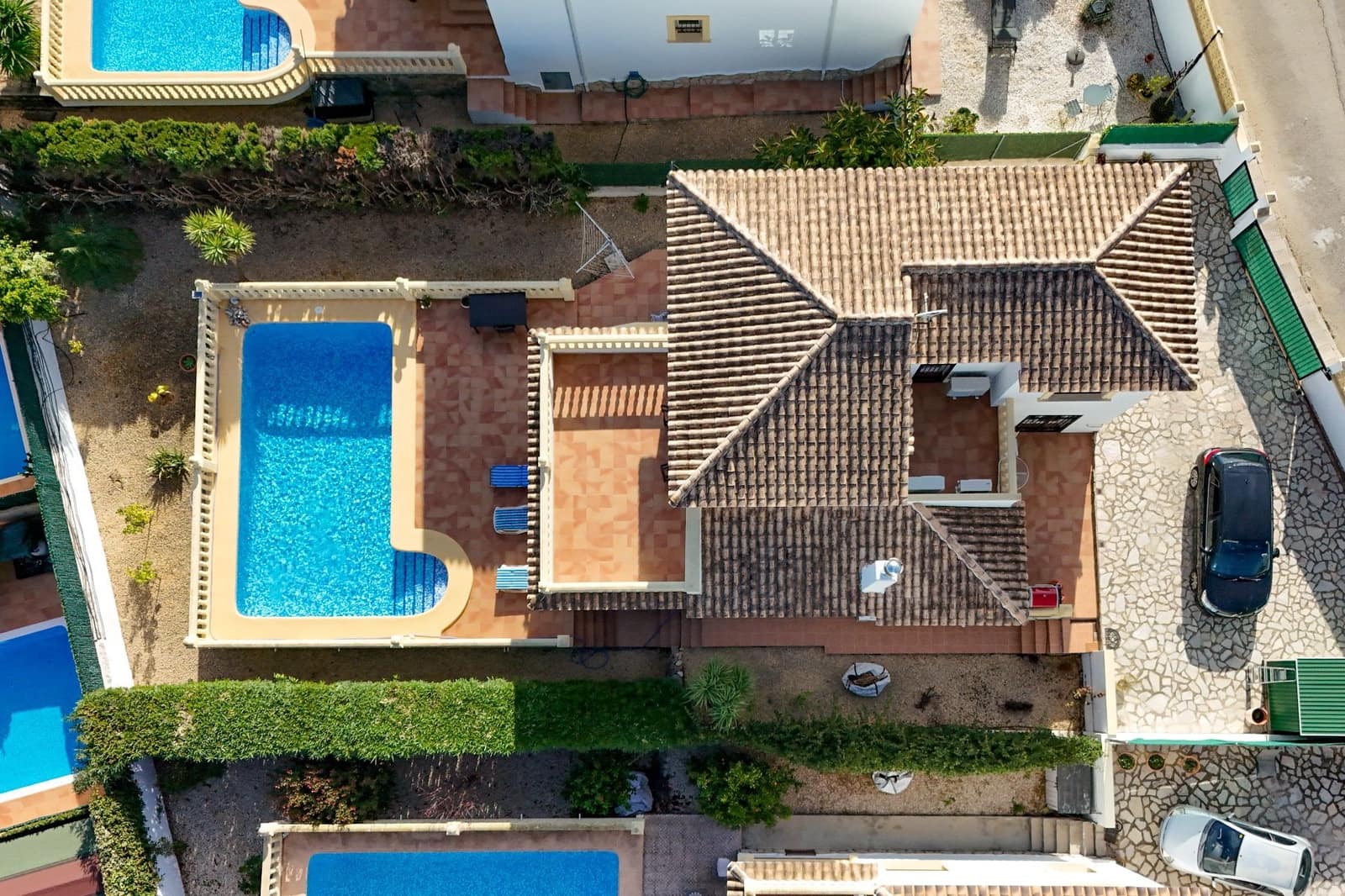 3 bedroom Villa for sale in Sagra with pool garage - € 400,000 (Ref: 9470890)